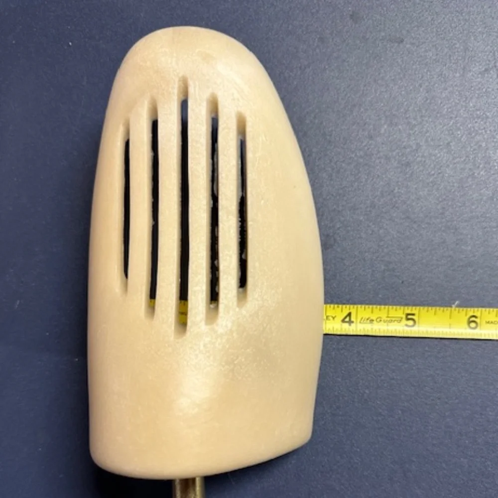 2 Pair Plastic Shoe Stretchers/Trees - Picture 8 of 8